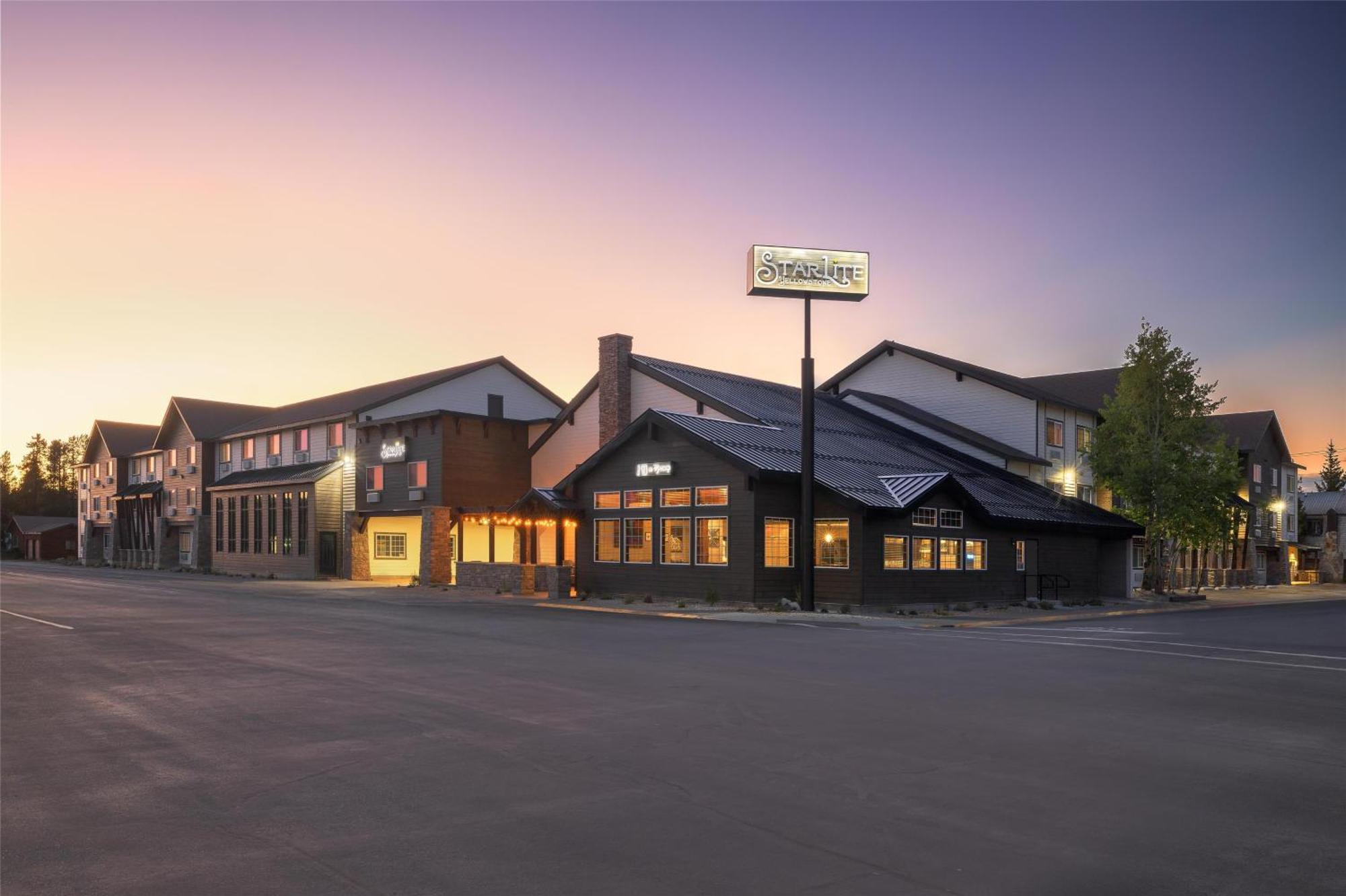 6 Family-Friendly Hotels in Yellowstone for Easy Park Access