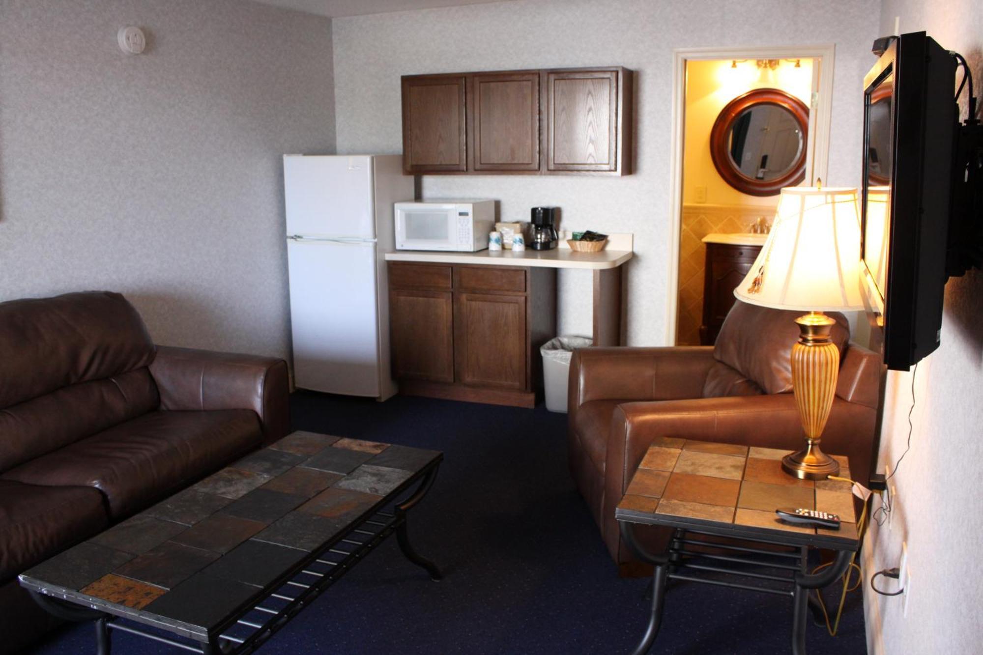6 Budget Hotels Near Complete Wildlife Solutions for Less