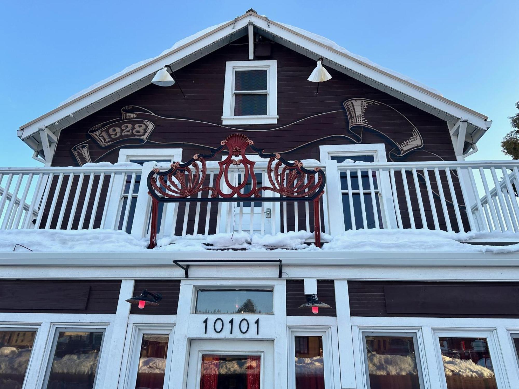Staying In Eldorado National Forest: 6 Resorts Compared