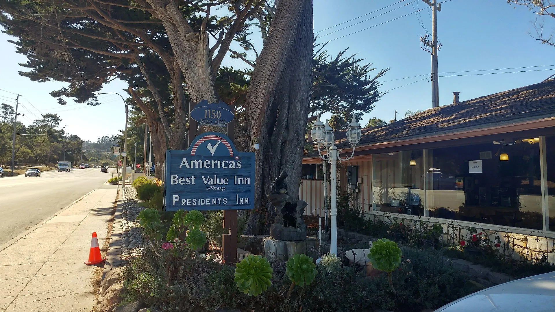 4 Smart Central Hotels on Munras Avenue Worth Booking