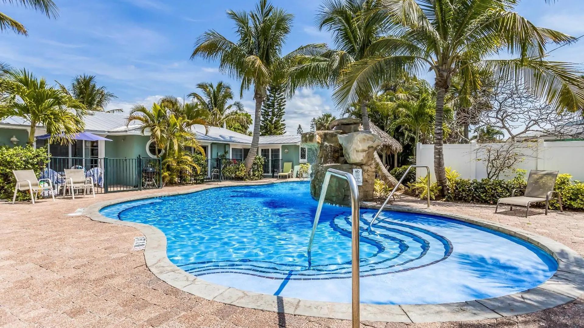 4 Smart Beach Hotels Near Egmont Key State Park Worth Booking