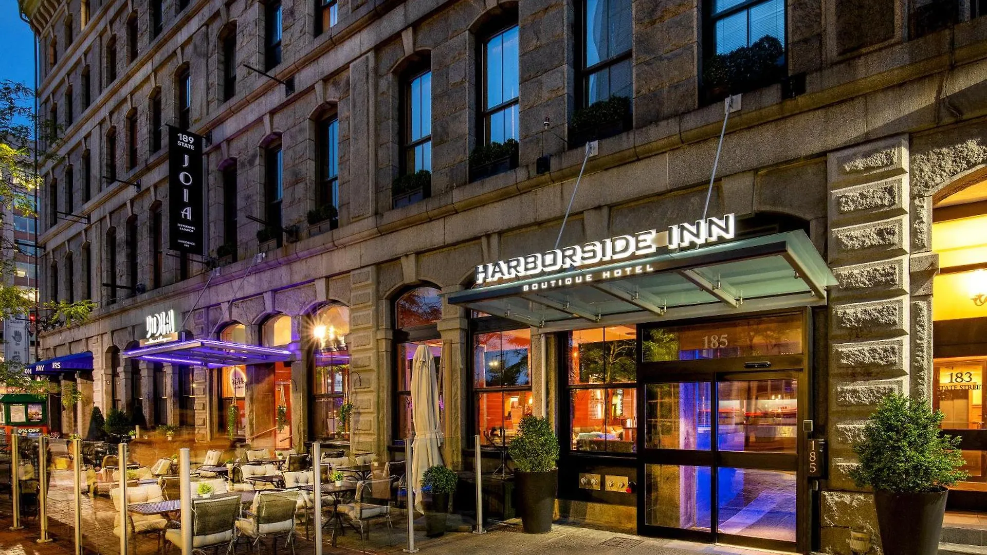 Staying In Downtown Boston: 13 Boutique Hotels Compared