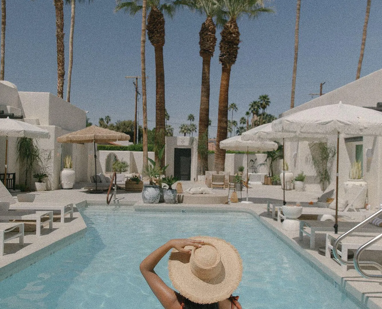 15 Airport Hotels Near Century Park in Cathedral City