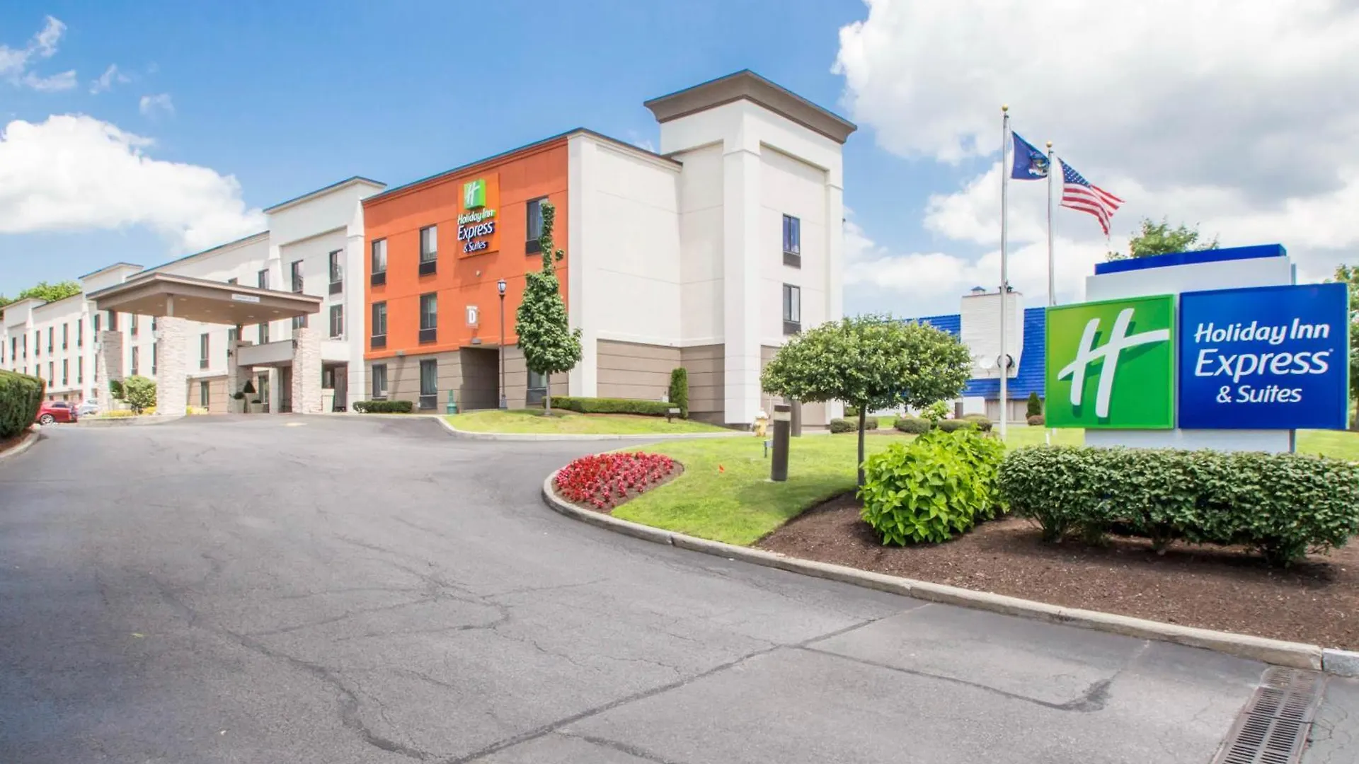 11 Business Hotels Close to Henry Hudson Planetarium Albany