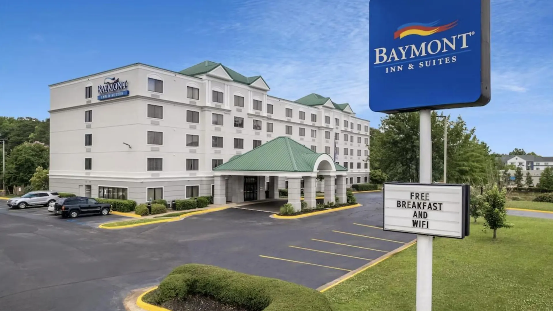 6 Business Hotels Close to Museum of Natural Science Jackson