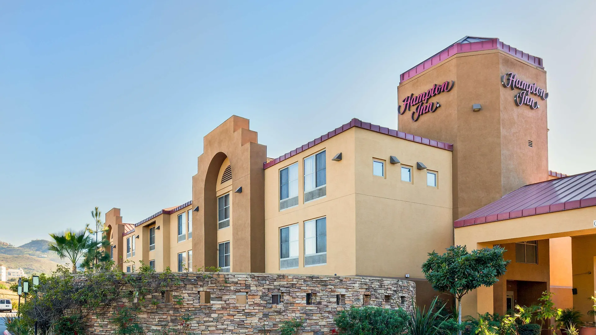 15 Top-Rated Hampton by Hilton Hotels in California & Nevada