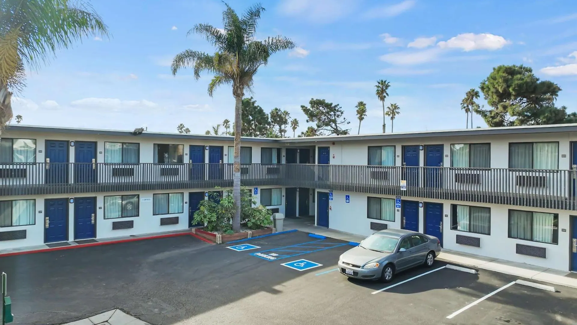 15 Top-Rated Beach Hotels In California Worth Booking