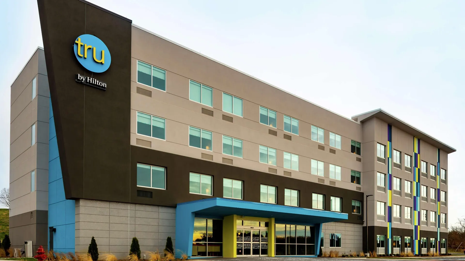 15 Business Hotels in Virginia That Deliver for Work Trips