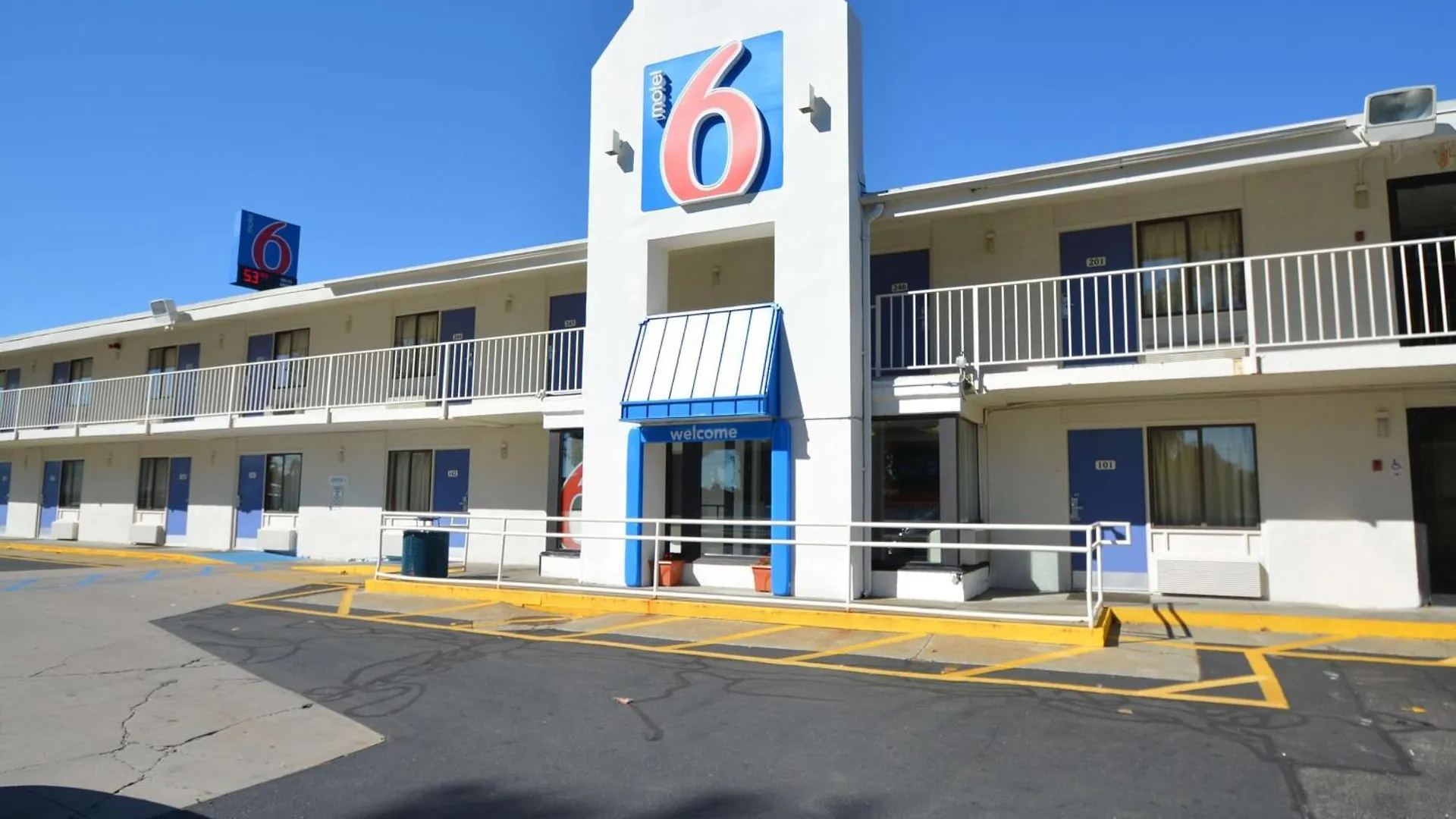 15 Best Budget Hotels in Massachusetts for Smart Travelers