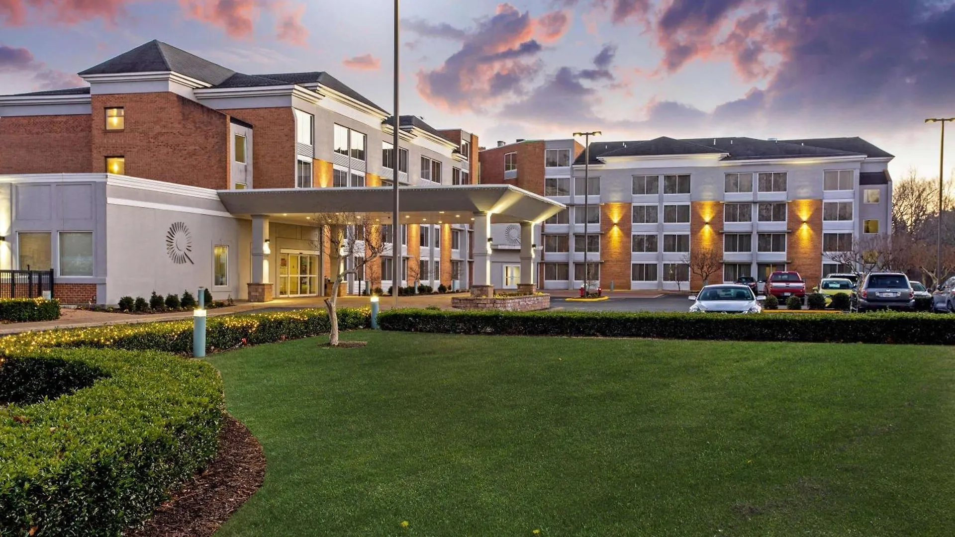 Staying In Virginia: 15 Cheap & Budget Hotels Compared