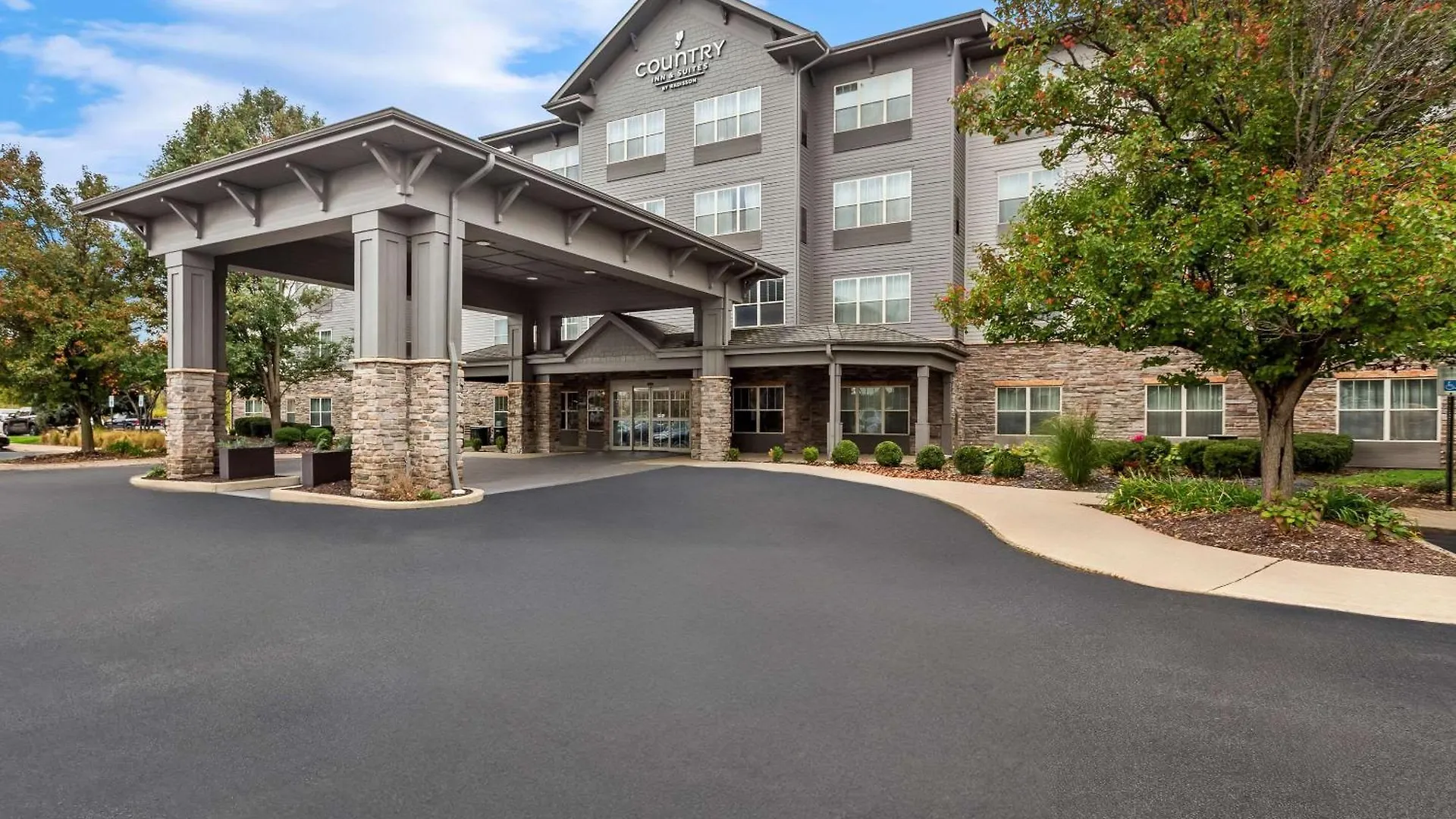 15 Smart Golf Hotels In Lake Michigan Worth Booking