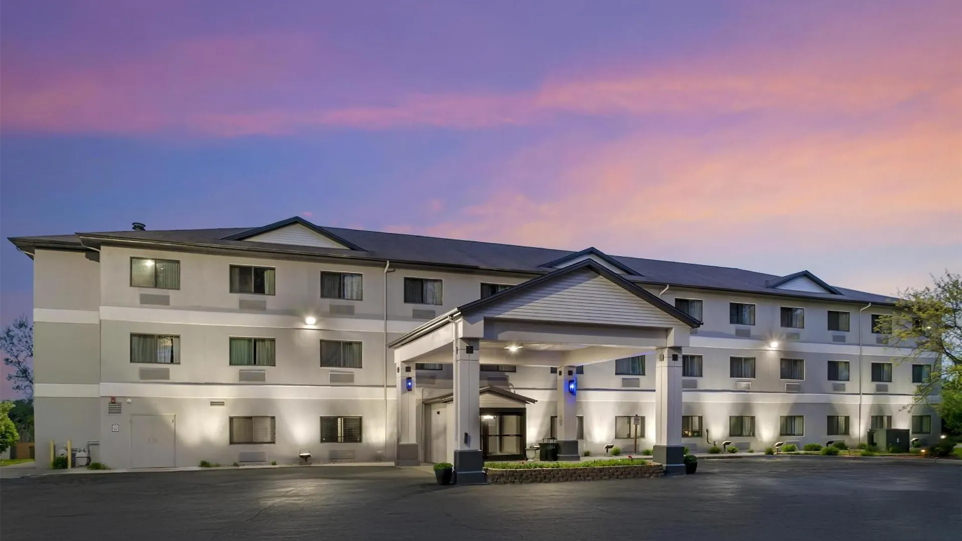 15 Smart Family-Friendly Hotels In Michigan Worth Booking
