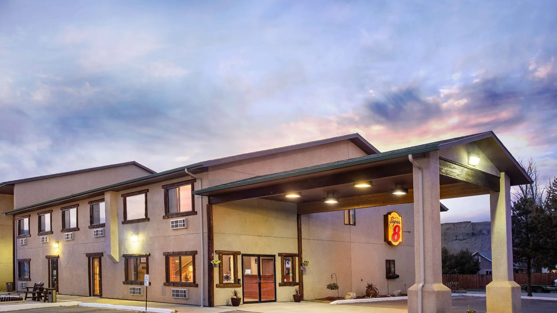 9 Budget Hotels in Arapaho National Forest Worth Booking