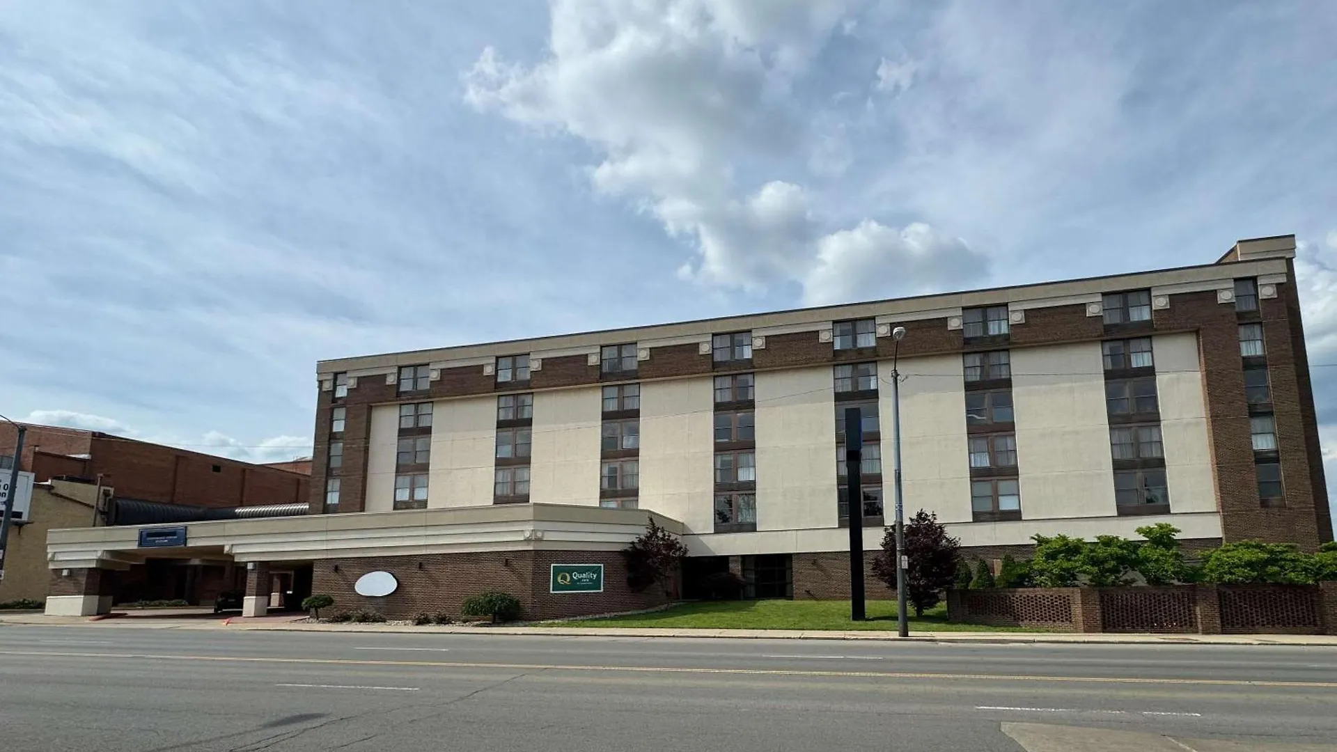 15 Smart Central Hotels In Ohio Worth Booking
