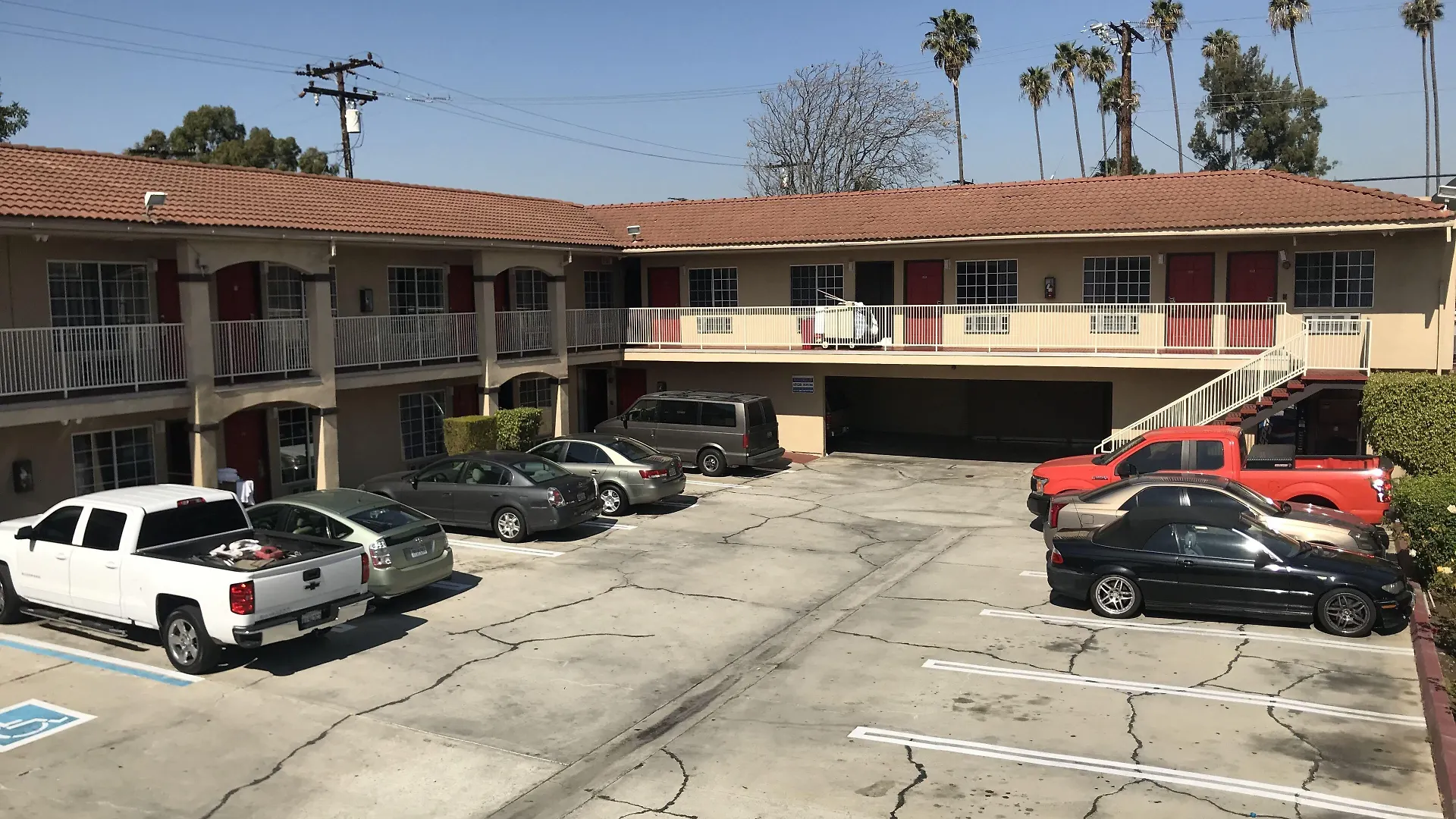 Staying Near Transmediation University: 15 Airport Hotels Compared