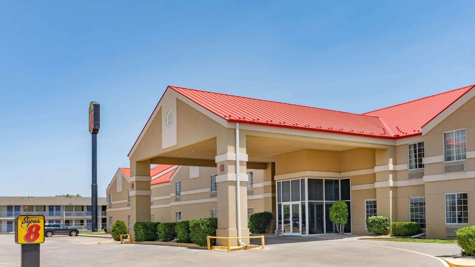 4 Business Hotels Close to Helium Monument in Amarillo