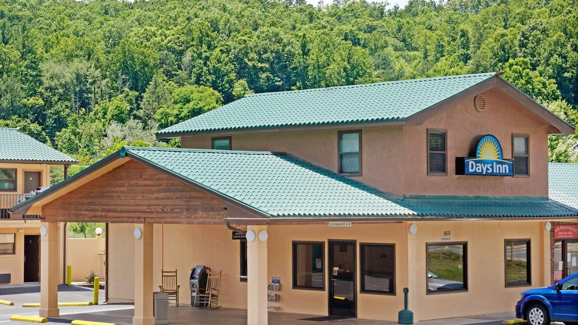 15 Best 2-Star Hotels in the South, United States