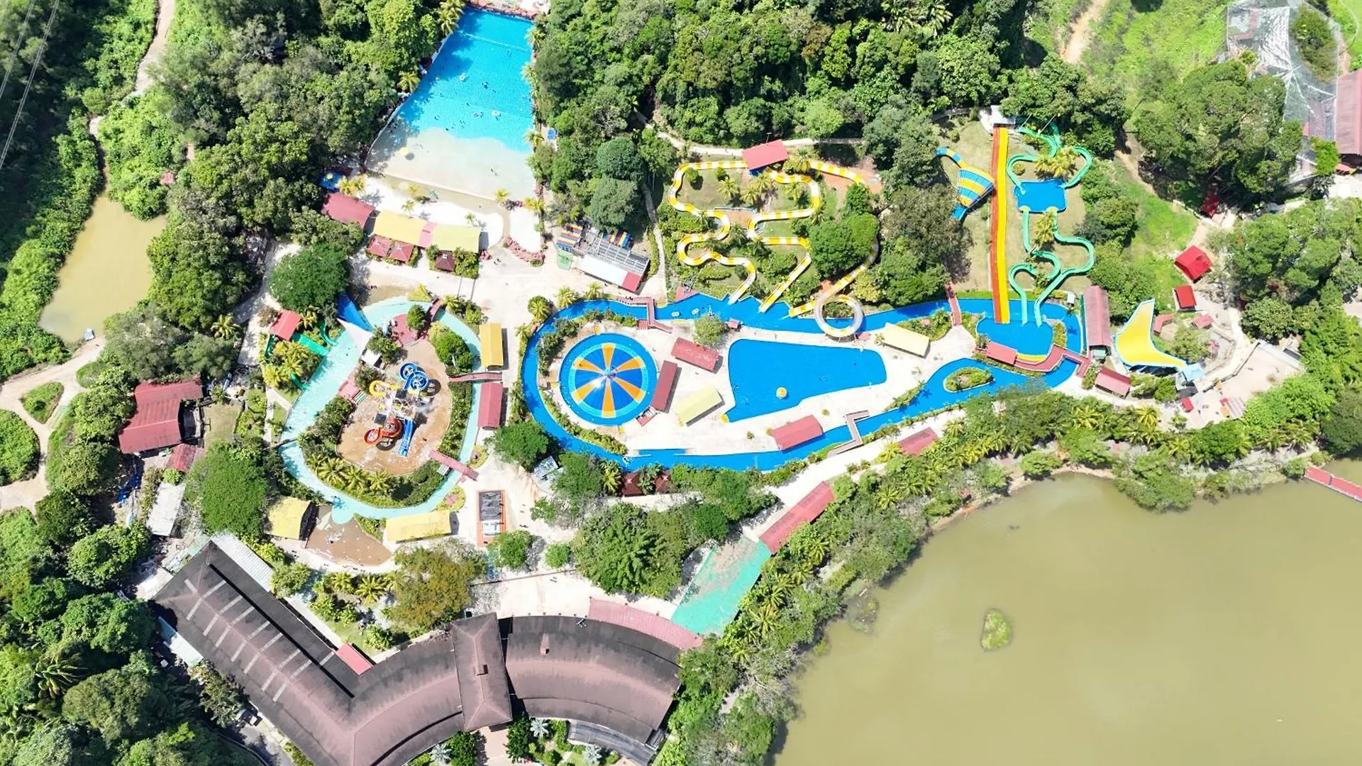 13 Top-Rated Resorts in Malaysia Worth Booking Right Now