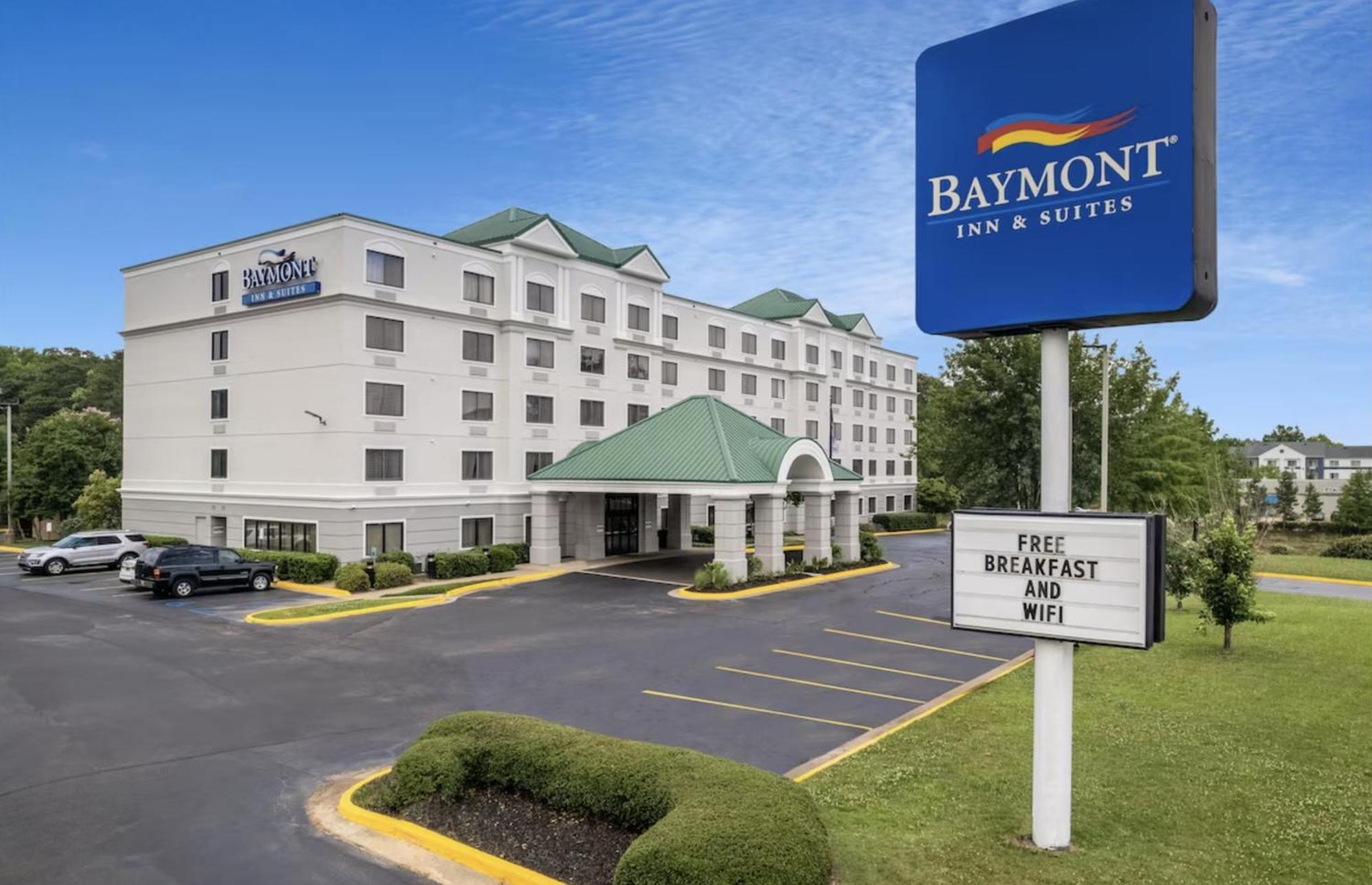 6 Business Hotels Close to Museum of Natural Science Jackson