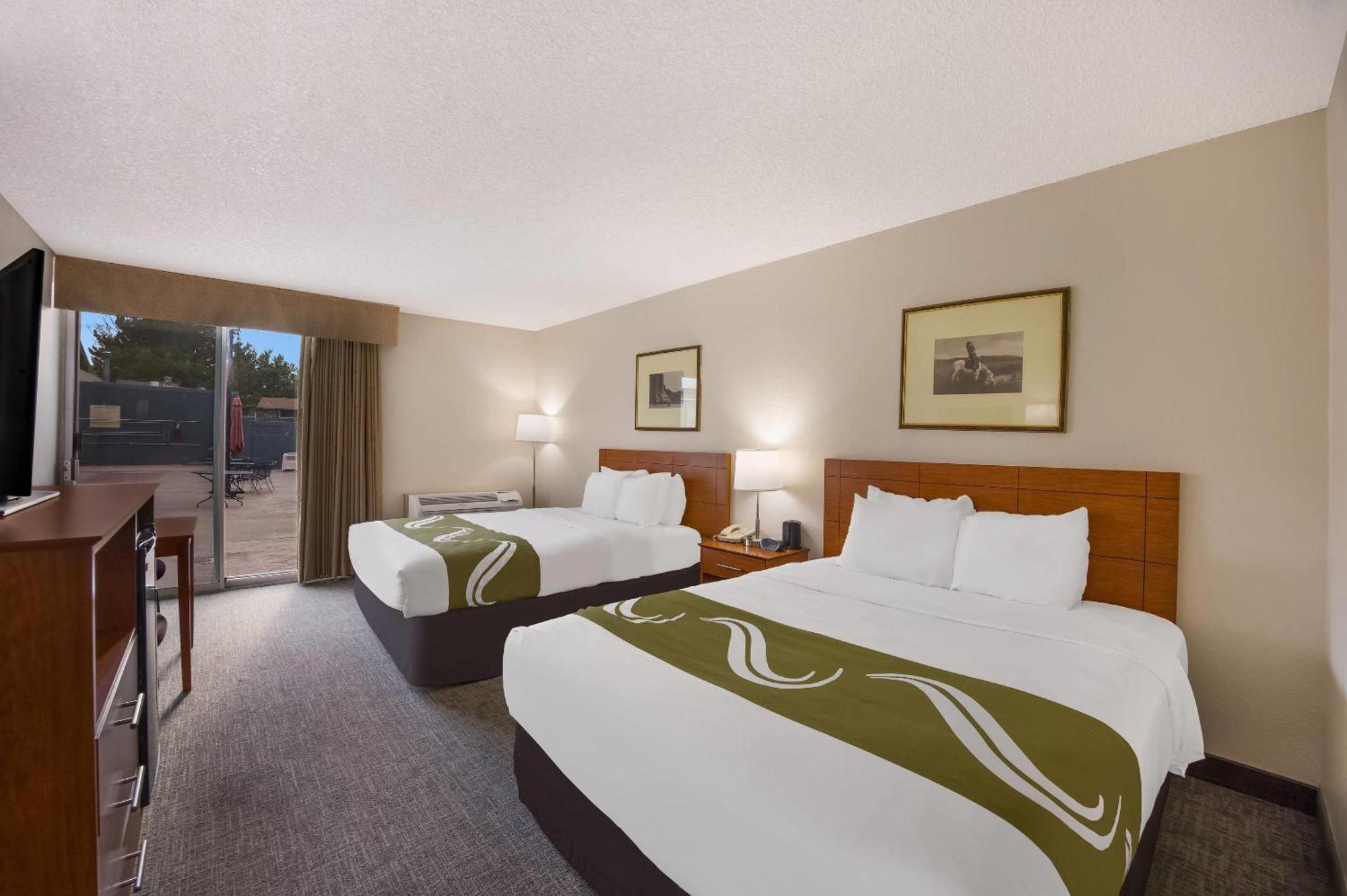 15 Top-Rated Budget Hotels in Colorado for Every Trip
