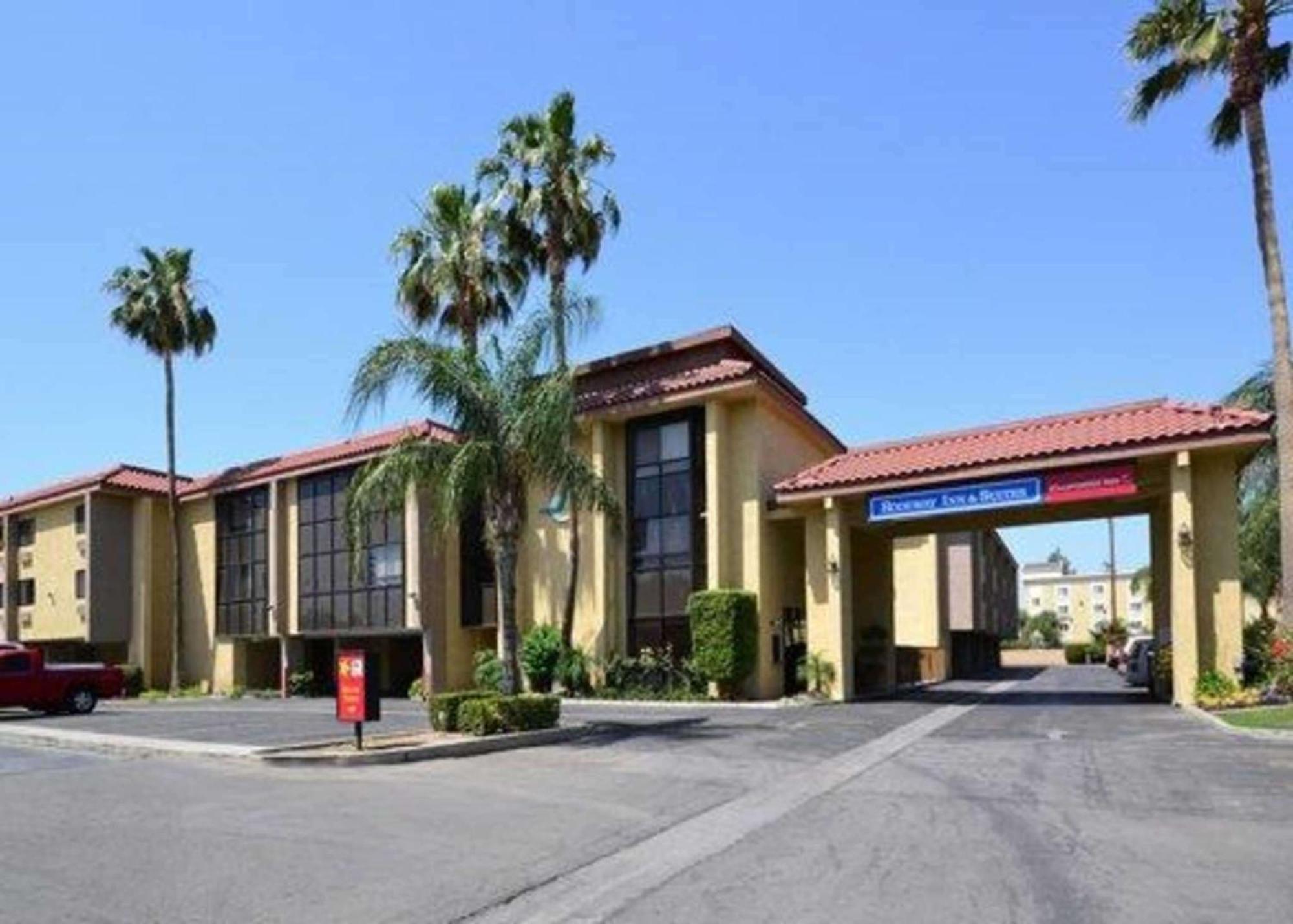 6 Airport Hotels Near Crystal Palace Bakersfield Worth Booking