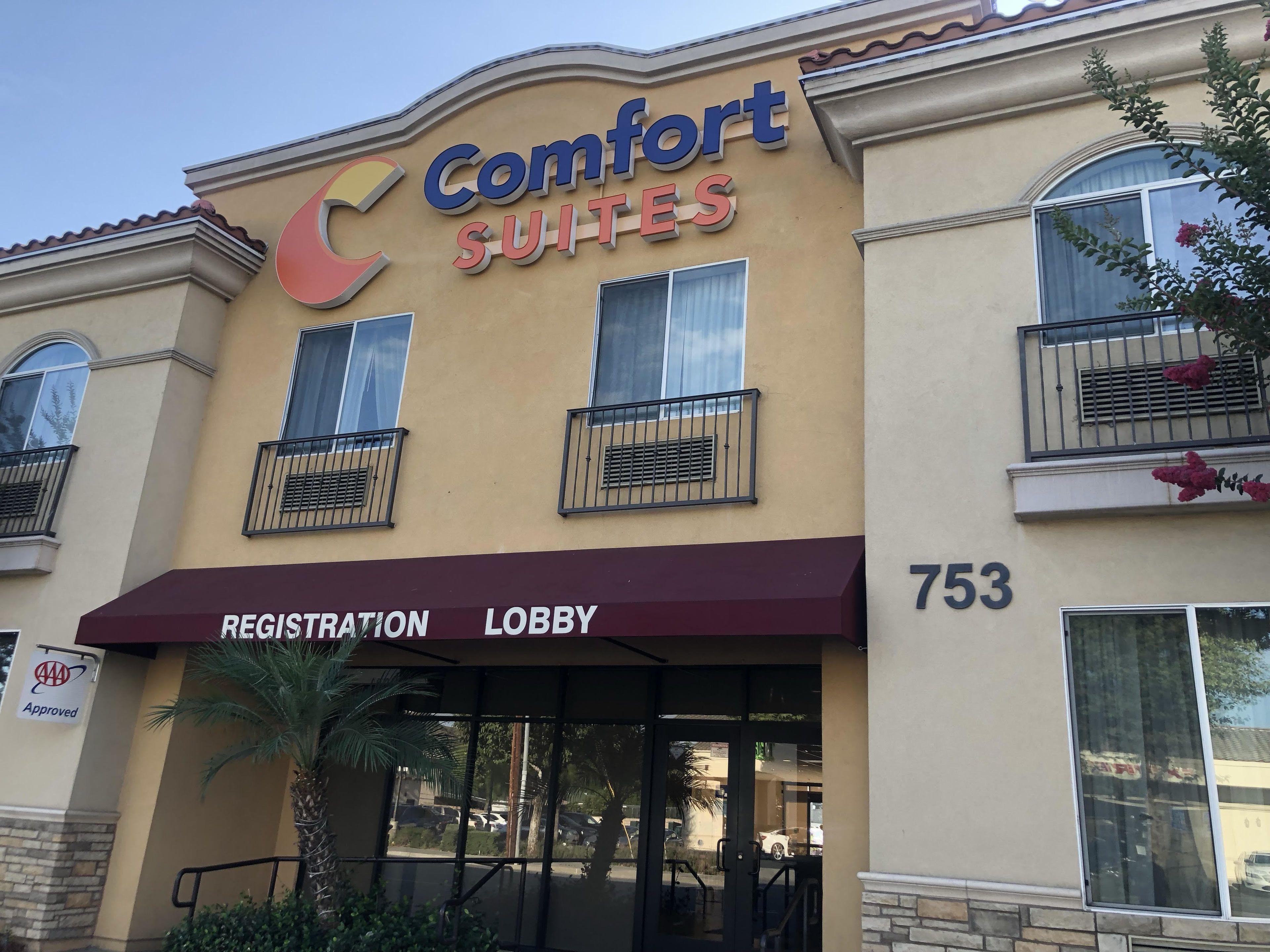 2 Smart Business Hotels Near Morgan Park Worth Booking