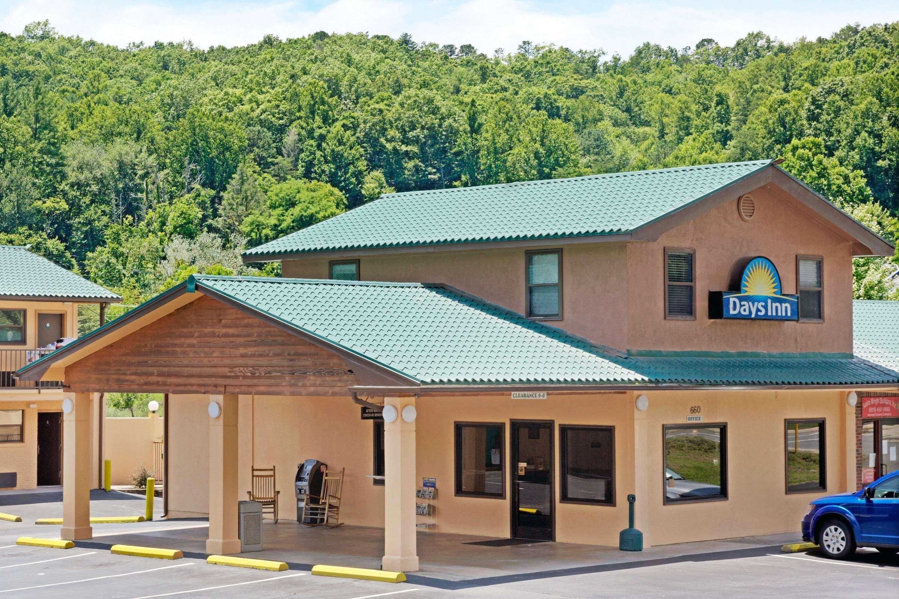 15 Best 2-Star Hotels in the South, United States