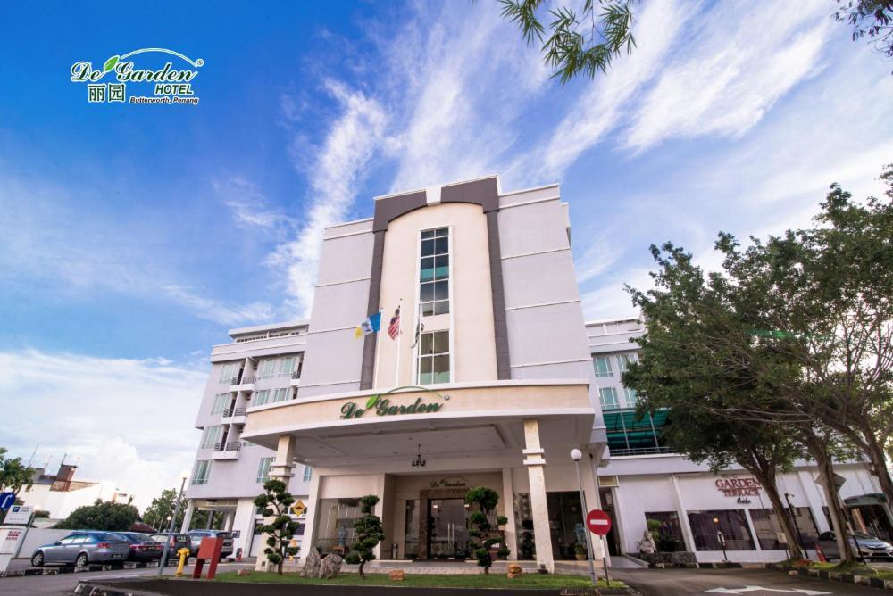 4 Business Hotels Near Komtar Worth Booking Now