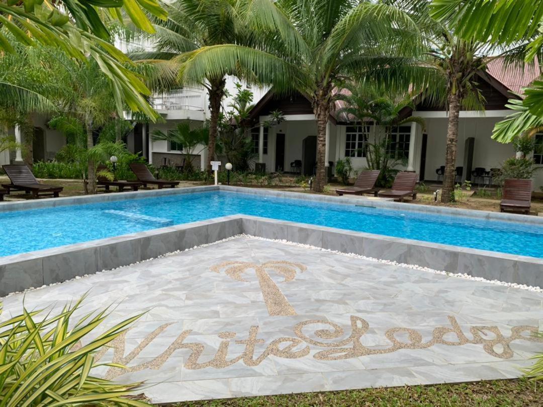 7 Central Hotels Close to Cenang Beach Worth Booking
